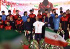 Pezeşkian milli komandanın futbolçuları ilə görüş keçirdi