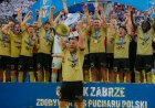 Podolski peşəkar karyerasını tarixi vətəndə kubokla başa vurdu