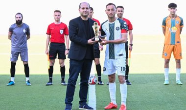  Peşəkar Futbol Liqası Şəki klubunun üzvünü mükafatlandırdı