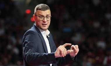 SON DƏQİQƏ! "Sabah"ın yeni baş məşqçisi 33 yaşlı serbiyalı oldu