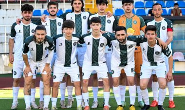 Kapitan futbolçuları oyuna çıxmağa qoymadı - Bölgədə YENİ QALMAQAL