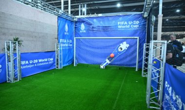  “FIFA U-20 World Cup Azerbaijan & Uzbekistan 2027” stendi qurulub