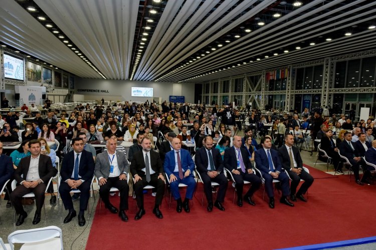 Bakıda mükafat fondu 50 min dollar olan yarışa yekun vuruldu