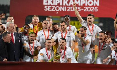 Millimizin üzvü ardıcıl ikinci dəfə Superliqa çempionu oldu - FOTO