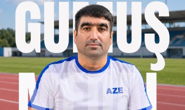   Elvin Astanovdan gümüş medal