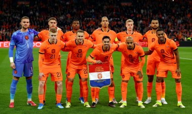 Niderland yığması 32 ildir dünya rekordunu göstərməkdə davam edir