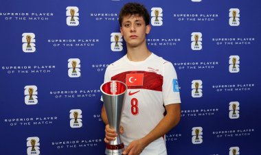 Arda Gülər mükafatlandırıldı