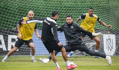 "Neftçi" ilk mərhələni başa vurdu