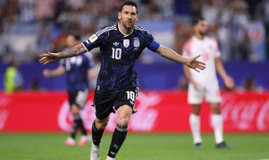 Messi mundiallardakı 19-cu qolunu cərimə zərbəsindən vurdu - VİDEO