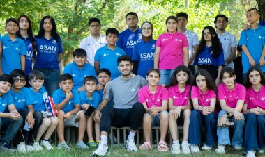 FOTOLAR: İmaməddin Xəlilov şəhid övladlarına ustad dərsi keçdi
