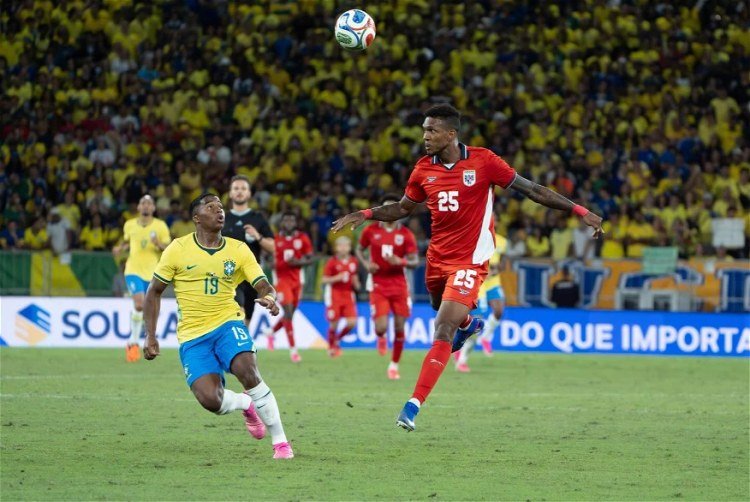 "Turan Tovuz"un futbolçusu Braziliya millisinə qarşı oynadı