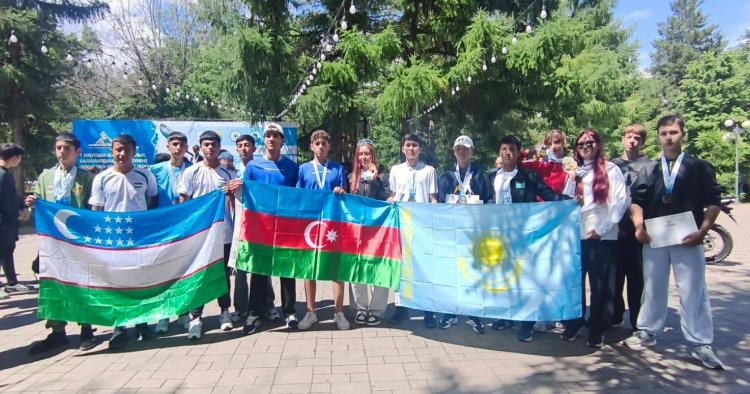 Azərbaycan təmsilçiləri Uralskdakı yarışda mükafatlandırıldılar - FOTO