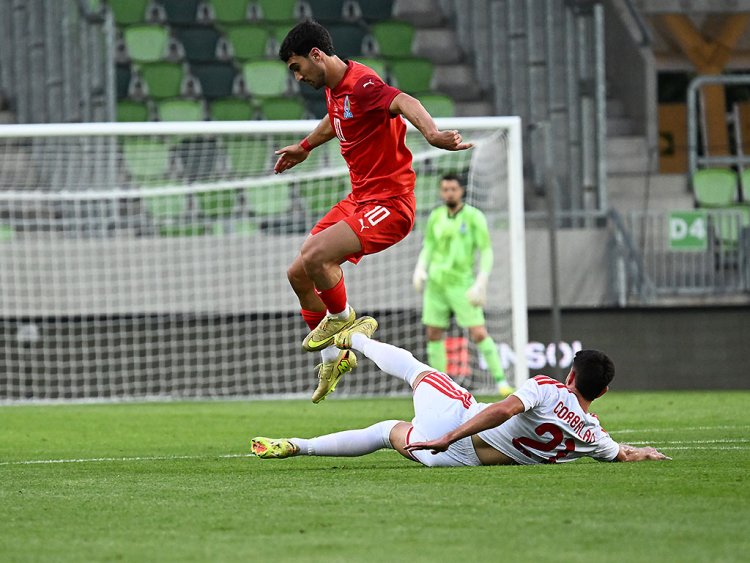"Kayzerslautern"də qalmaq barədə düşünməyəcəm" - VİDEO