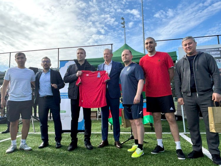 Müstəqillik Günü münasibətilə minifutbol turniri keçirildi - FOTO