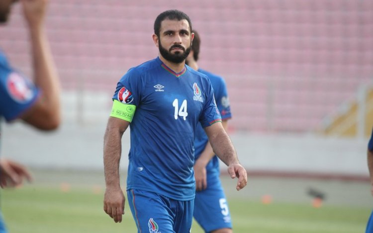 Millimizin futbolçusu yalnız Rəşad Sadıqovdan geri qalır 