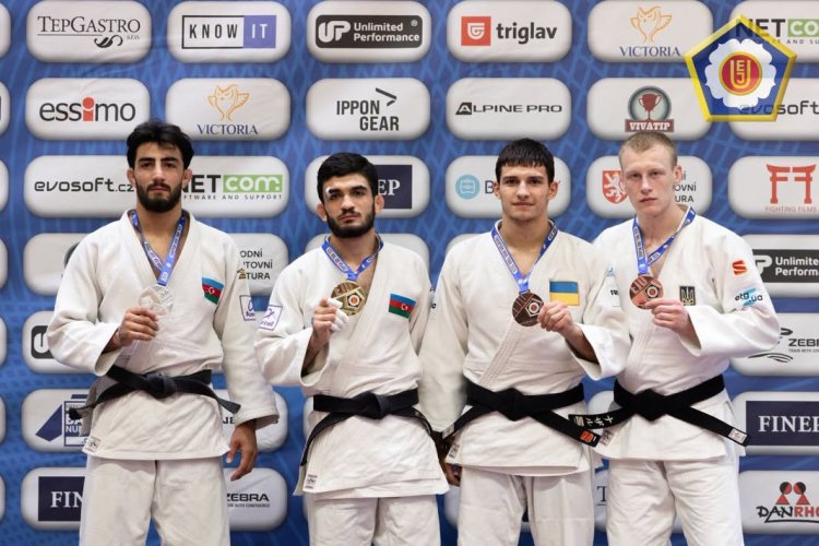 Elşən Əsədov Avropa Açıq Turnirində qızıl medal qazandı