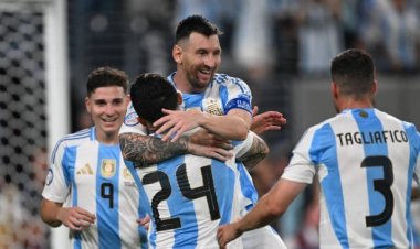 Argentina millisi geridönüş edərək 1/4 finala vəsiqə qazandı