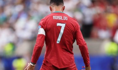 Ronaldo 2028-ci ildə Avropa çempionatında oynamaq haqda düşünür 