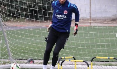  Vüsal Qarabağ klubuna keçdi