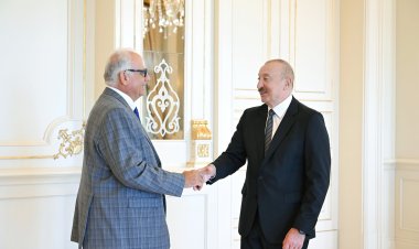 İlham Əliyev Dünya Güləş Birliyinin prezidentini qəbul etdi - FOTOLAR