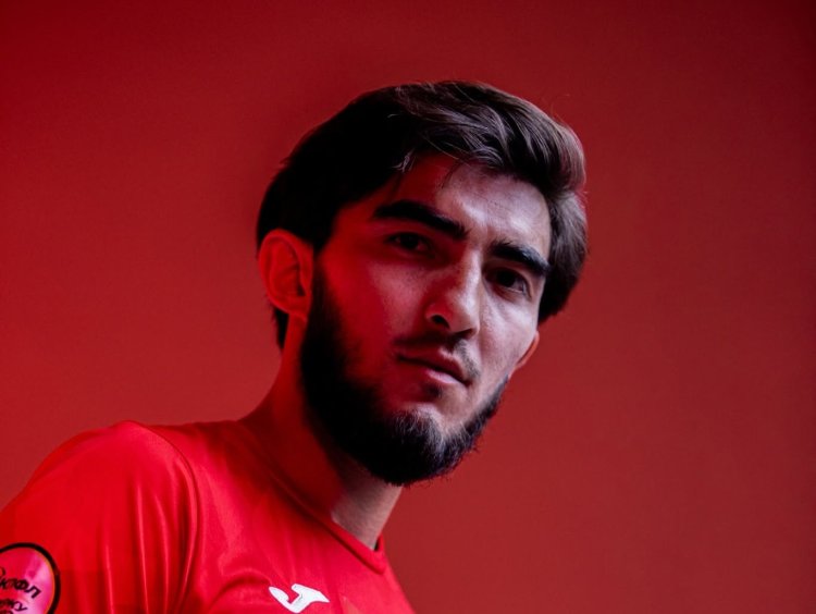   1-ci Liqa klubundan ayrılan futbolçu Qırğızıstan klubunda