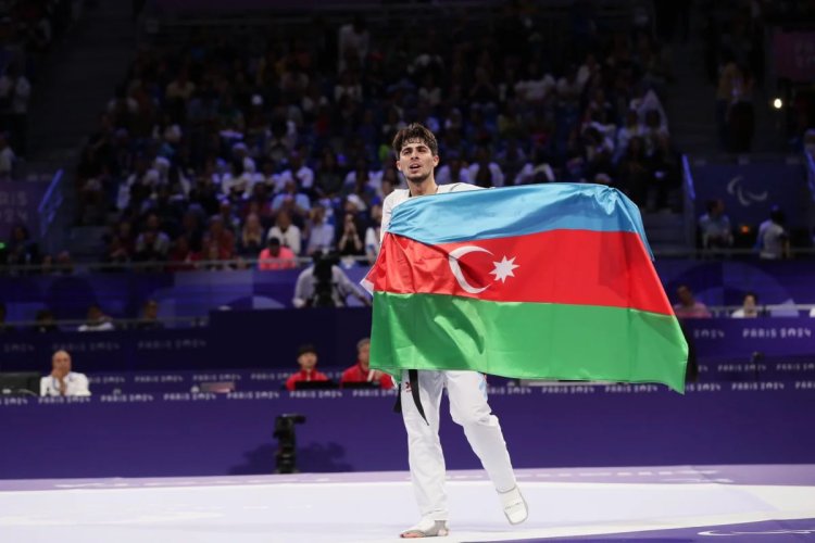   Sabir Zeynalovdan gümüş medal