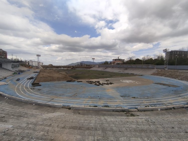 Bu stadionun təmirinə əlavə 2,1 milyon manat ayrıldı - FOTO