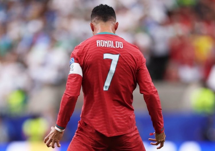 Ronaldo Avropa çempionatında oynamaq haqda düşünür 