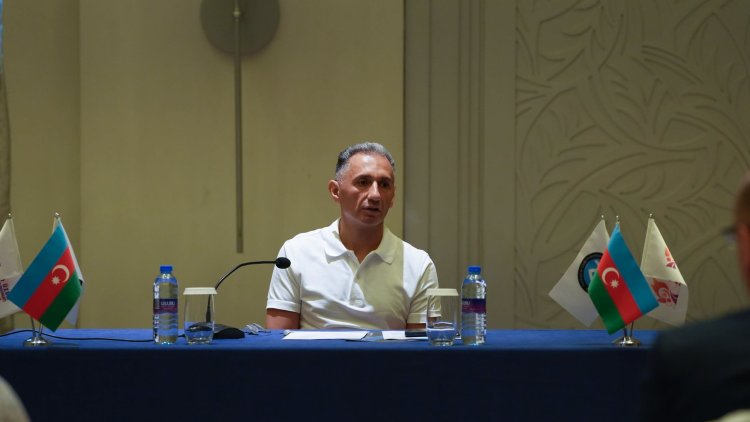  Rəşad Nəbiyev Qusarda milli komanda ilə görüş keçirdi - FOTO