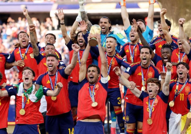 İspaniya dünya çempionu oldu!