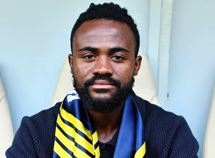 Ohori getdi, Abubakar gəldi