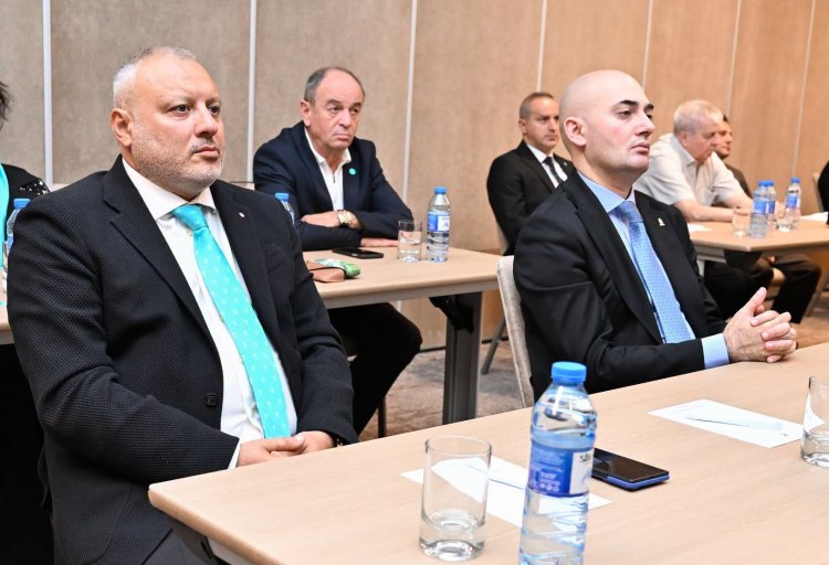 PFL-ə seçkidə nələr oldu? - FOTO