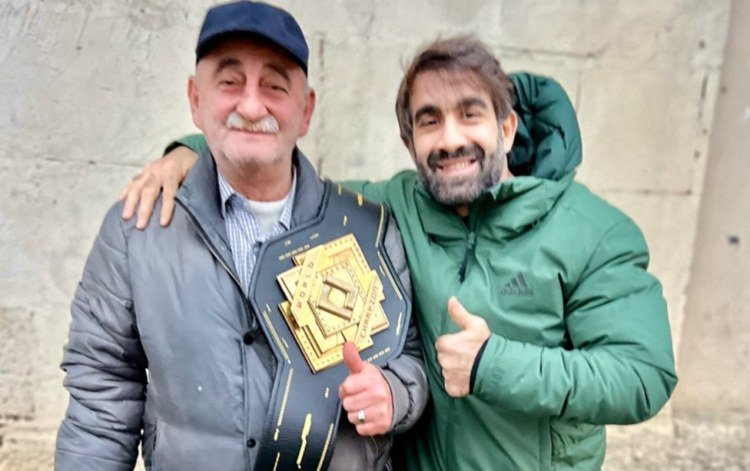  Rafaeldən kövrək paylaşım