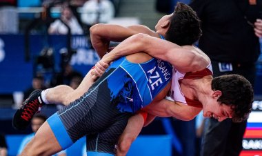  Azərbaycan güləşçisindən dünya çempionatında gümüş medal