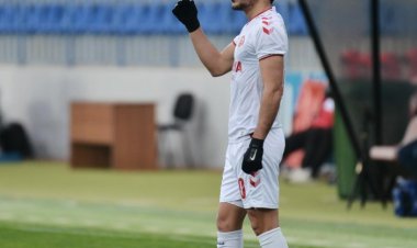 Azərbaycanda oynamış daha bir futbolçu Ermənistana üz tutdu