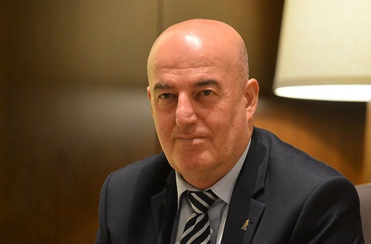  Asim Xudiyev Albaniyaya gedir