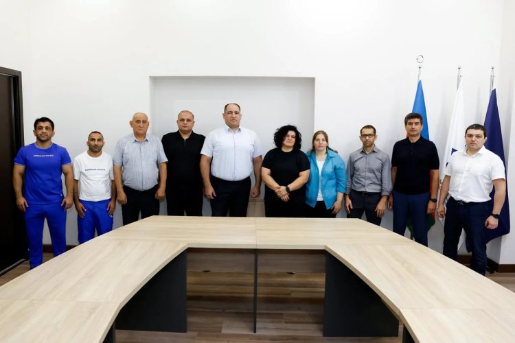  Avropa çempionatında medal qazanan idmançılarla görüş oldu