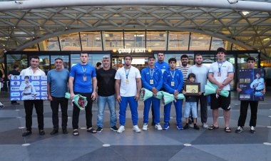  Avropa çempionları Vətənə qayıtdı