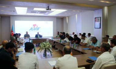  Federasiyada məşqçilərin fəaliyyətinə həsr edilmiş müşavirə