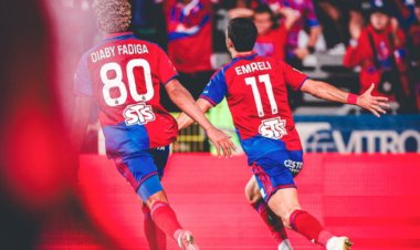 Emreli Polşa çempionatının ən yaxşı futbolçuları sırasında yer aldı