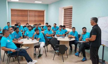 Bakıda UEFA-nın C kateqoriyalı məşqçi kursu start götürdü