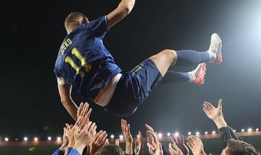 Daha bir məşhur futbolçu yığma komanda karyerasını başa vurdu 