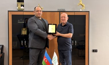 İlham Zəkiyev mükafatlandırıldı