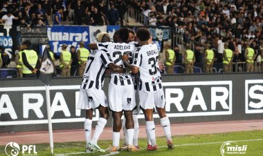"Neftçi"dən 700-cü səfər qolu - Yalnız "Qarabağ"dan geri qalırlar 