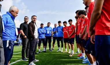 Ayxan Abbasov DÇ-də mübarizə aparacaq milli üzvləri ilə görüşdü