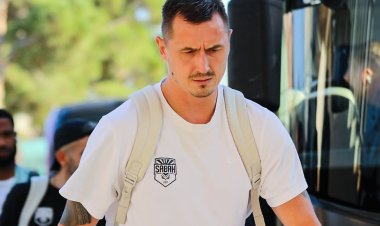 "Sabah"ın iki futbolçusu ÇL-də fərqlənənlər sırasında yer aldı 