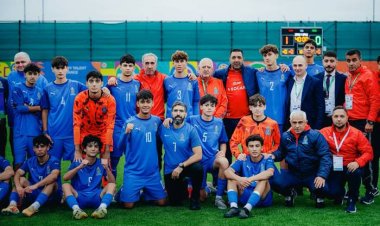 Millimiz dünya çempionatında ilk məğlubiyyətini Avstraliyadan aldı