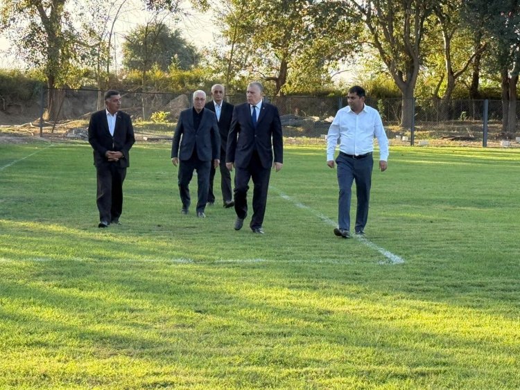 Kənddə yeni stadion inşa edildi, İcra başçısı arena ilə tanış oldu