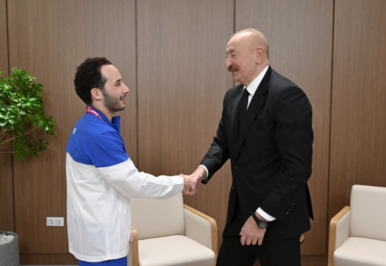 İlham Əliyev dünya çempionu Əhməd Yusifovla görüşdü