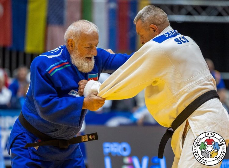 “Nəvəm deyirdi ki, Ömər medal alana kimi burada qalacağıq?”